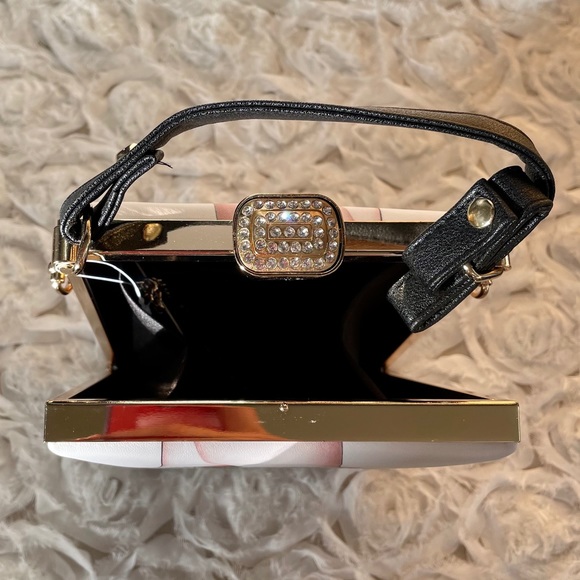 Retro Design Hand Tote w/Shoulder Chain - Picture 9 of 10